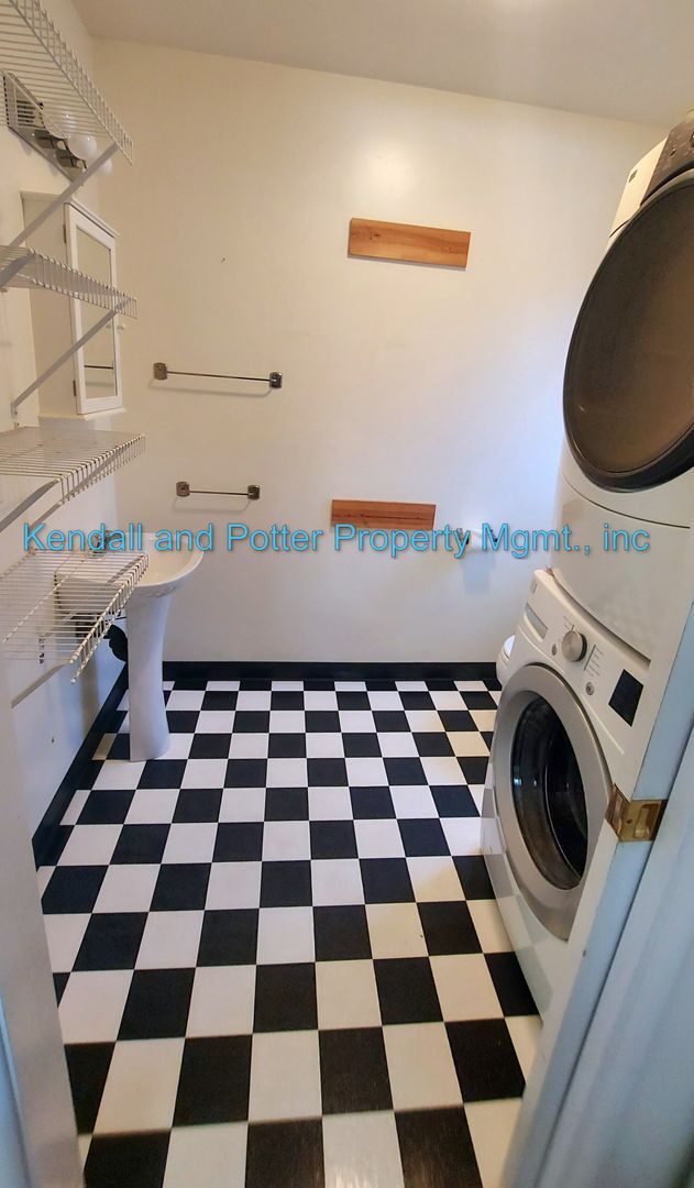 Building Photo - Delightful 3bed/2.5bath home in Rio Del Mar