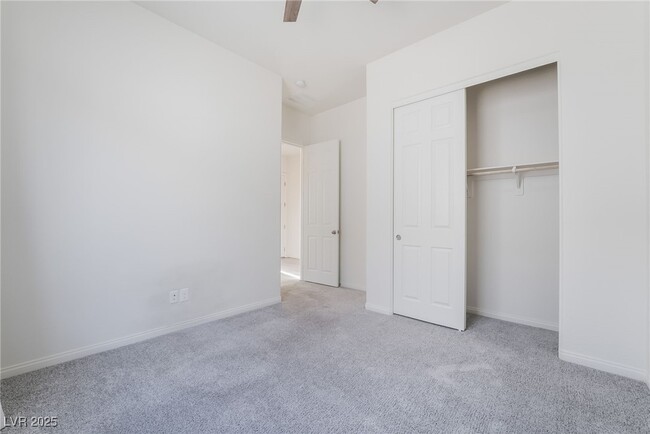 Building Photo - 9117 Sag Vly Ct