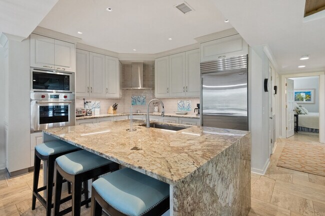 Building Photo - 509 Debordieu Blvd