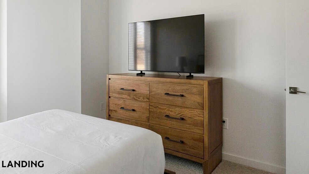 Building Photo - 2110 Birkhall St