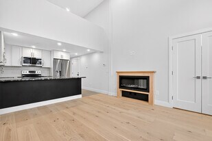 Building Photo - 151 Belmont St