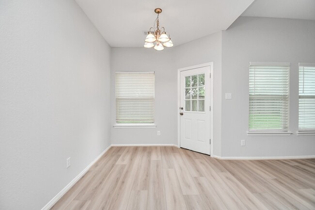 Building Photo - 24118 Wild Horses Ln