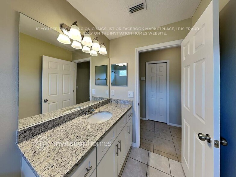 Building Photo - 27001 Arrowbrook Way