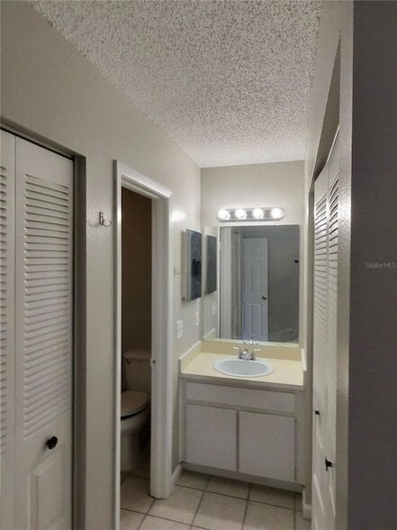 Building Photo - 1912 Crown Park Dr