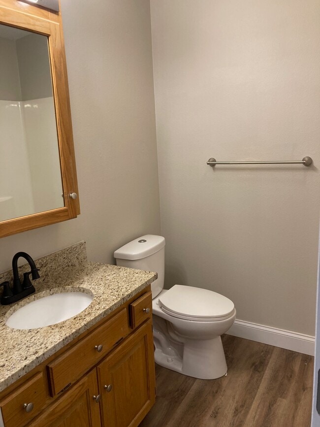 Building Photo - 654 Abbie Ct