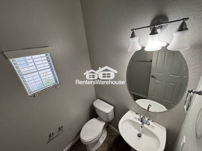 Building Photo - North Phoenix Oasis in a 3-BD Single Family House!