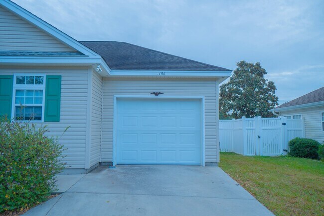Building Photo - 156 Marsh Rabbit Dr