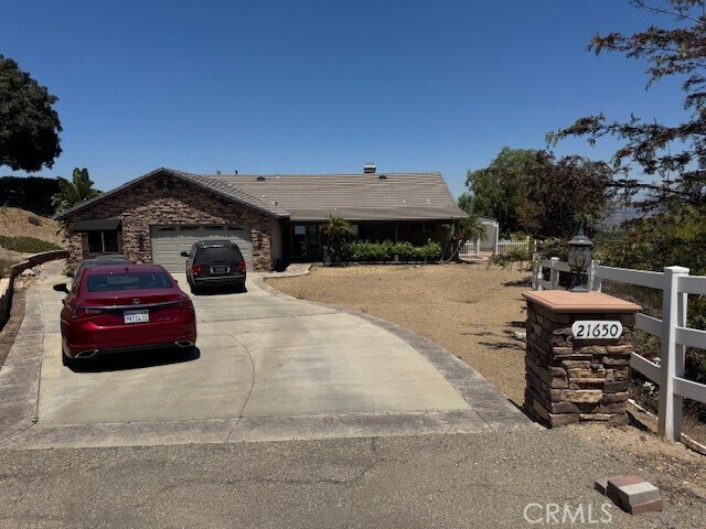 Building Photo - 21650 Skyhill Pl
