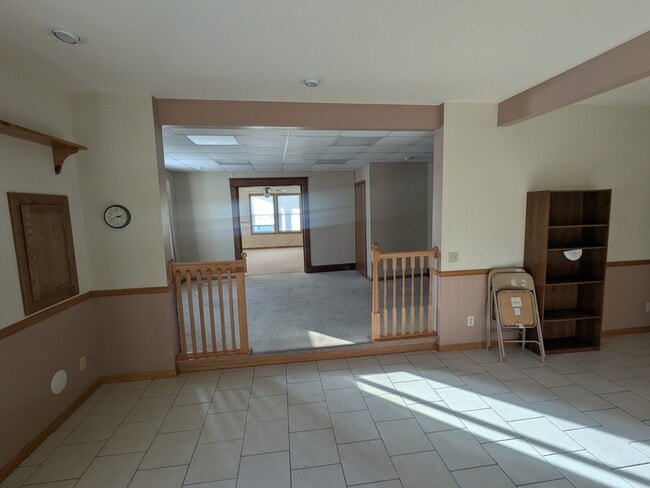 Building Photo - 136 Main St