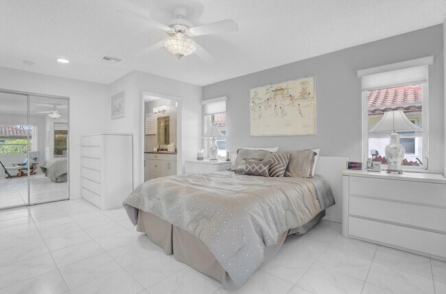 Building Photo - 6099 Waldwick Cir