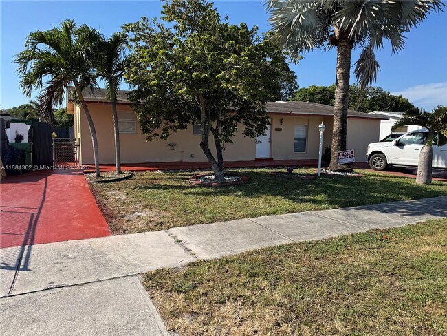 Primary Photo - 19220 NW 51st Ave