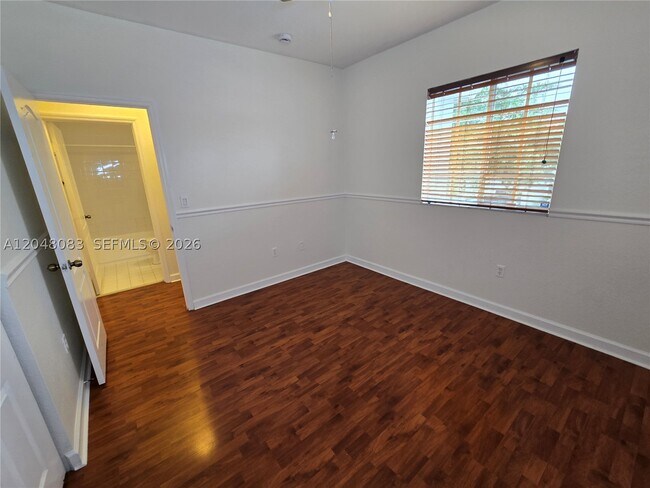 Building Photo - 14758 SW 9th Ln