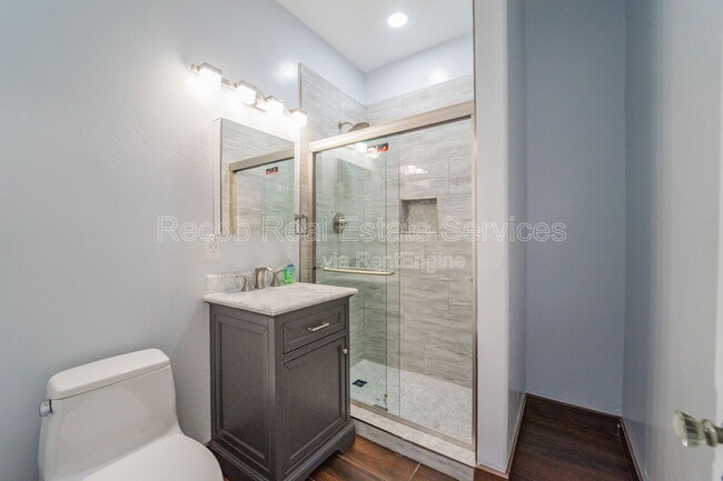 Building Photo - 3345 Columbia St