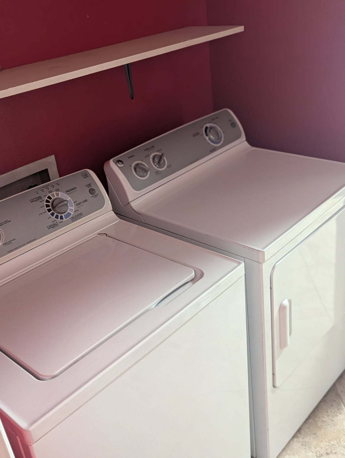 Building Photo - 1530 Chester Sq