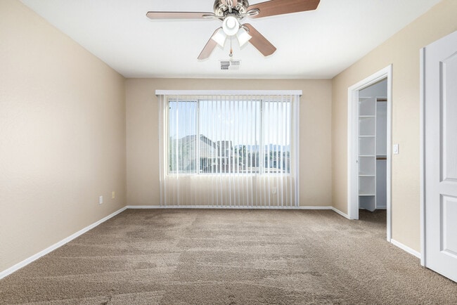 Building Photo - 6537 W Magnolia St