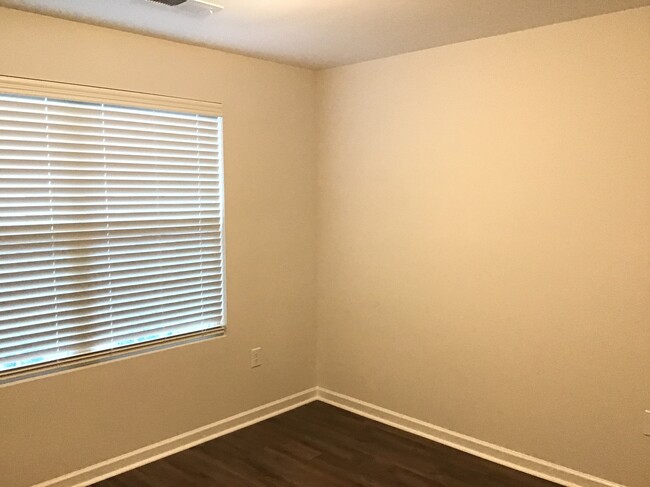 Building Photo - 7133 Boykin Spaniel Way