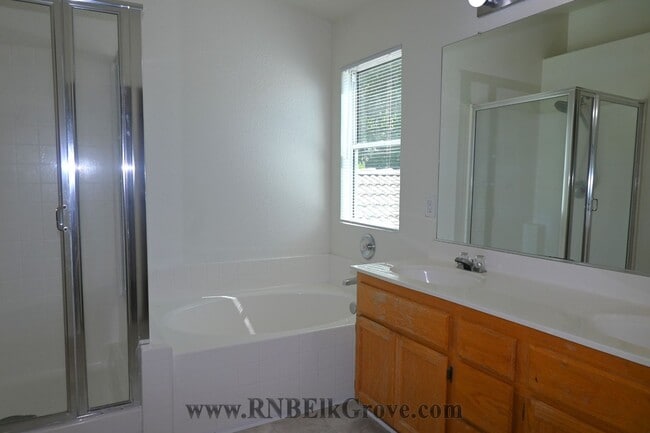 Building Photo - 2821 Babson Dr