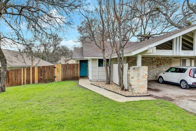 Building Photo - "Charming 2 Bed Apartment in Austin, TX wi...