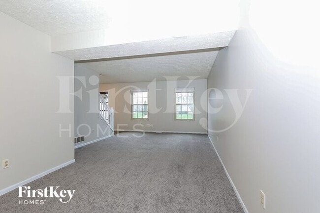 Building Photo - 579 Tall Oaks Drive