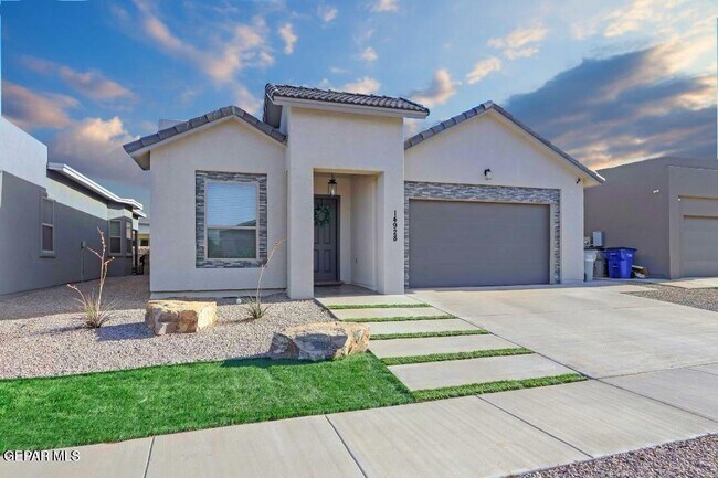 Primary Photo - 14928 Tierra Escape Ave