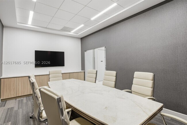Building Photo - 888 Brickell Key Dr