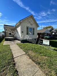 Building Photo - 3 Bed 1 Bath Home