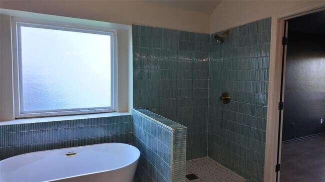 Building Photo - 3209 Grant Rd