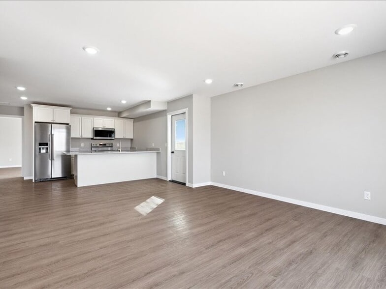Building Photo - 7060 Thunder Vly Dr