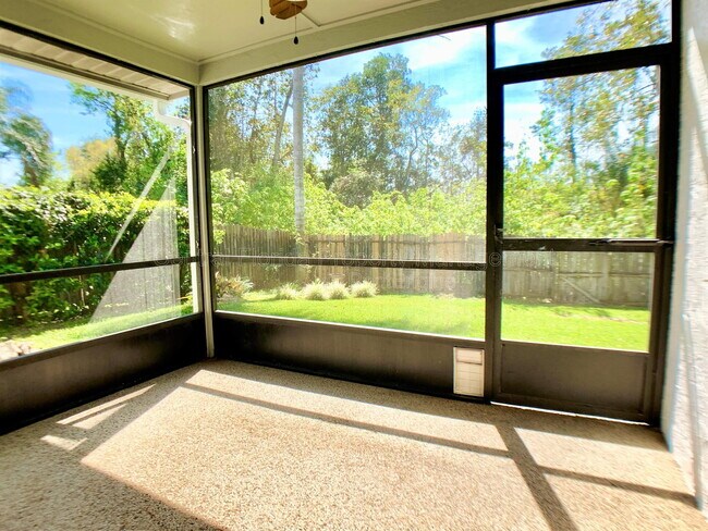 Building Photo - 295 Morning Glory Dr