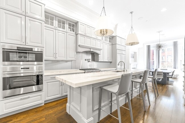 Building Photo - 5 Marlborough St