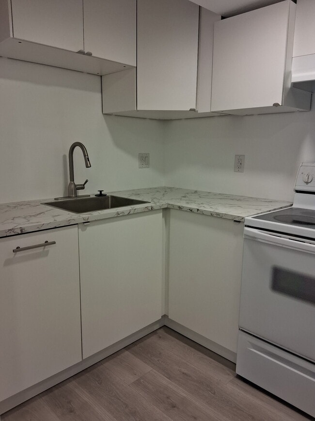 Building Photo - 6091 Marvelle Ct