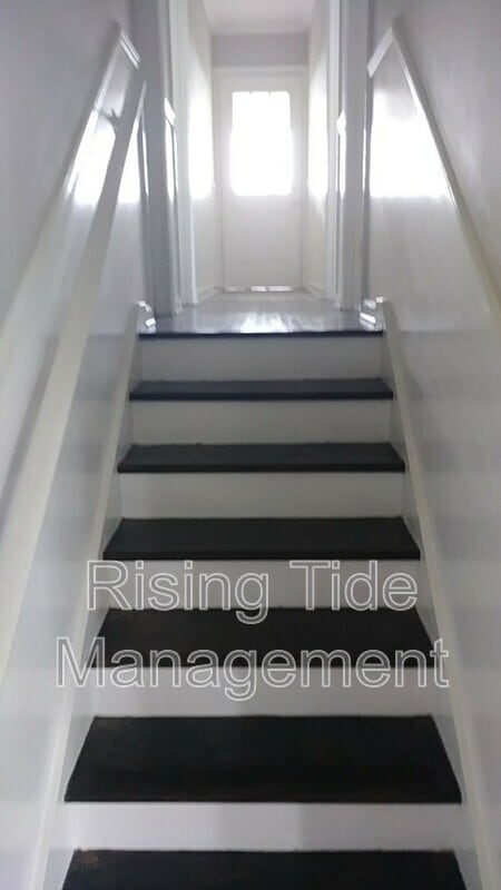 Building Photo - 1006 N Mountain Dr