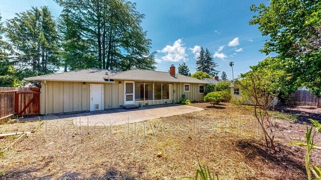 Building Photo - 3241 Montgomery Dr