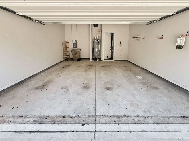 Building Photo - 671 Stickley Oak Way