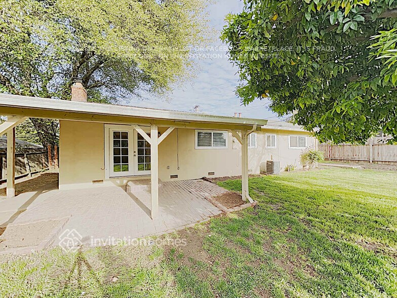 Building Photo - 5621 San Juan Ave