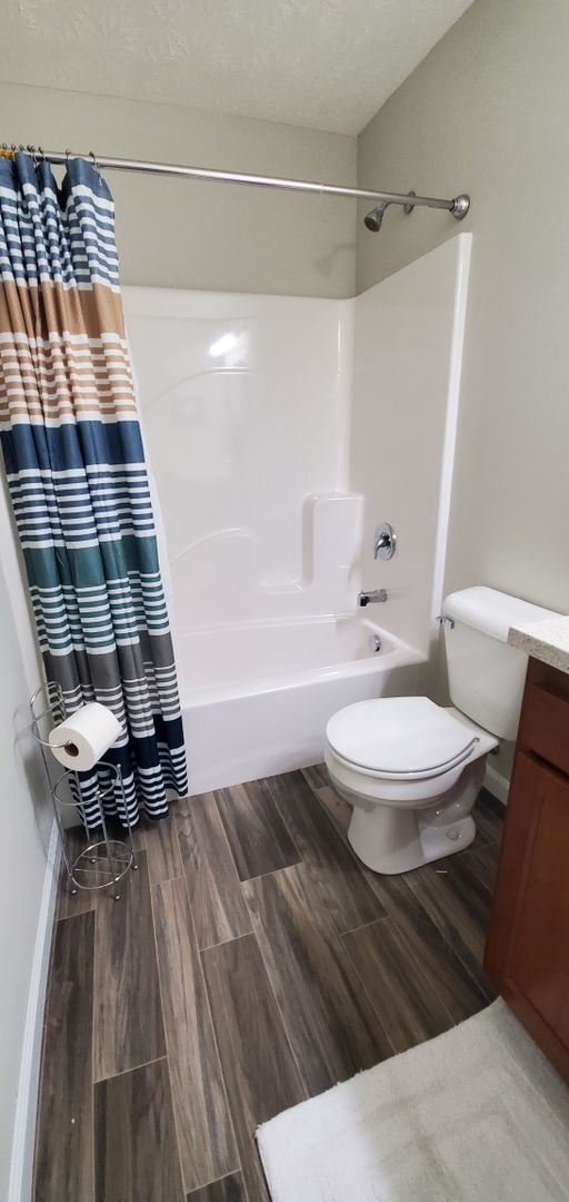 Building Photo - Fully furnished and Fully stocked Brand Ne...