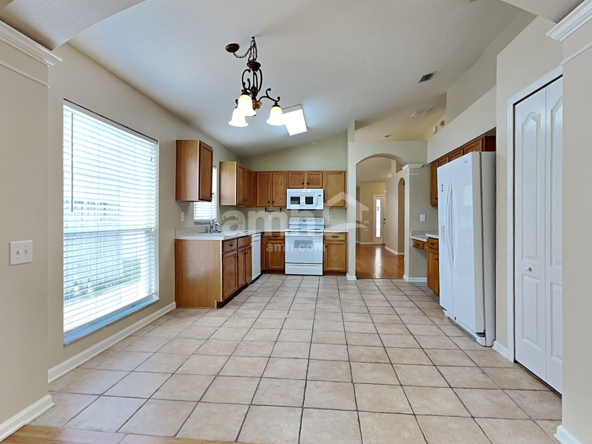 Building Photo - 807 Ridge Haven Dr