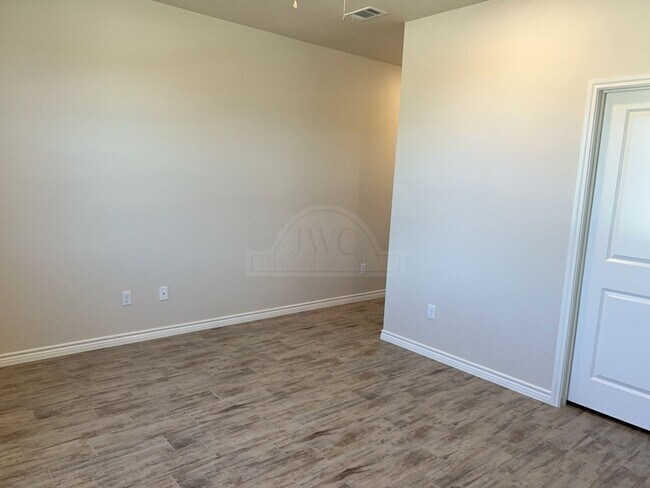 Building Photo - 5102 Rose Petal Ct