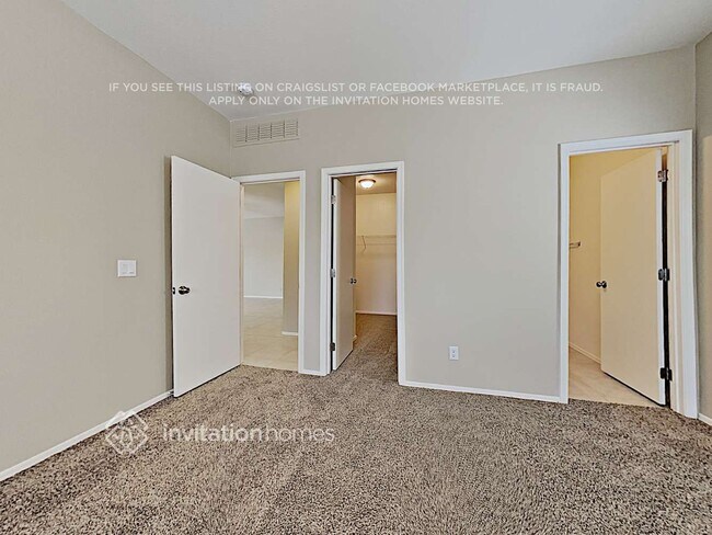 Building Photo - 13295 W Crocus Dr