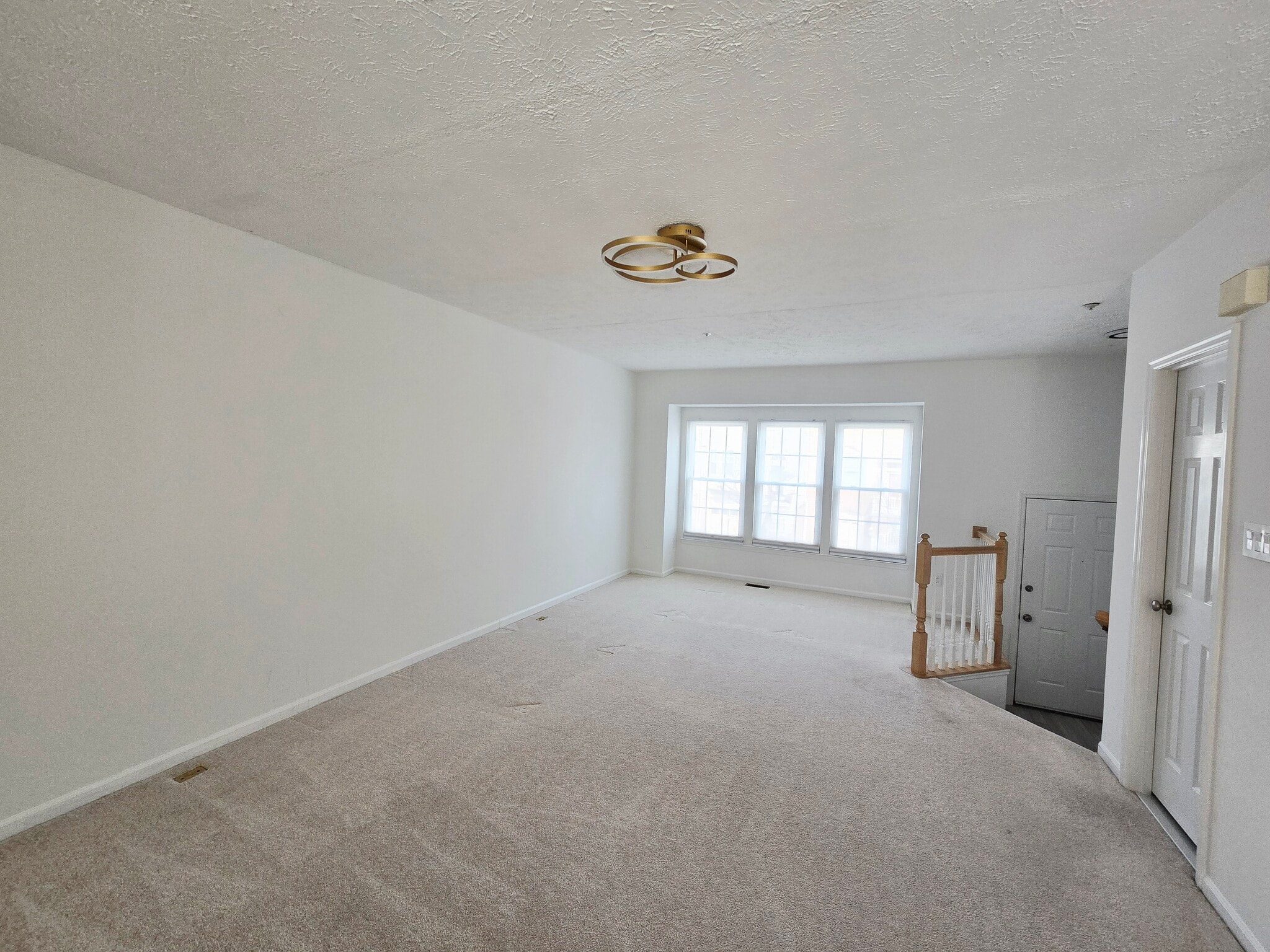 Building Photo - 18636 Clovercrest Cir