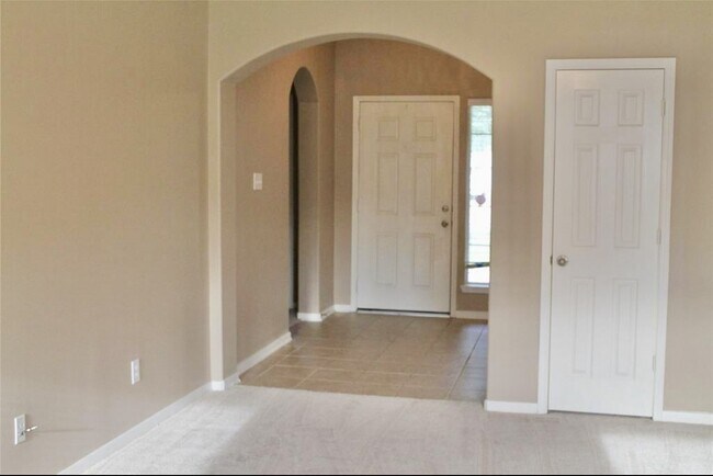 Building Photo - 9419 Vander Rock Dr