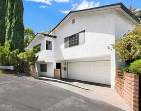 Building Photo - 1827 Oak Tree Dr