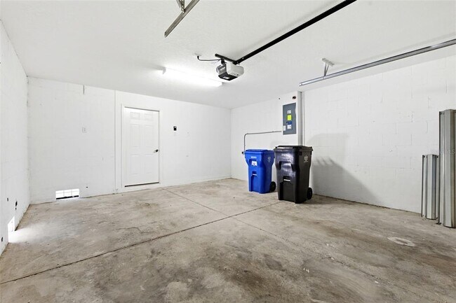 Building Photo - 873 Tennyson Mill Cir