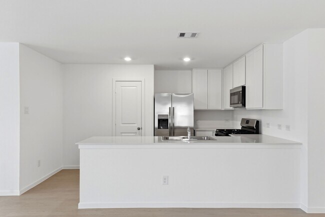 Building Photo - 26815 Rosebay Wds Dr