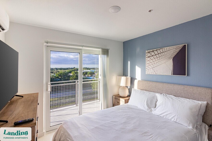 Building Photo - 25850 SW 140th Ct