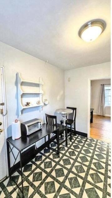 Building Photo - 148 Shawnee Pl