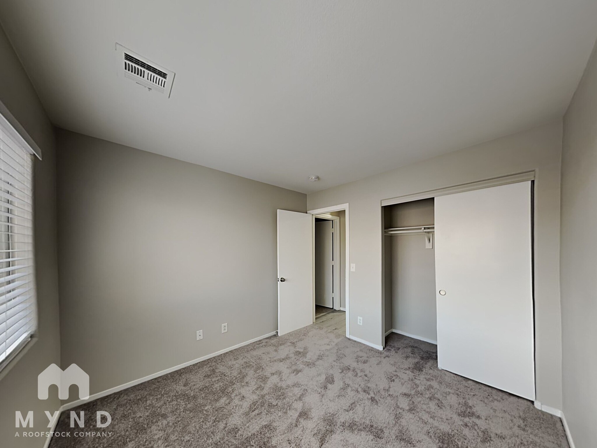 Building Photo - 3379 Dragon Fly St