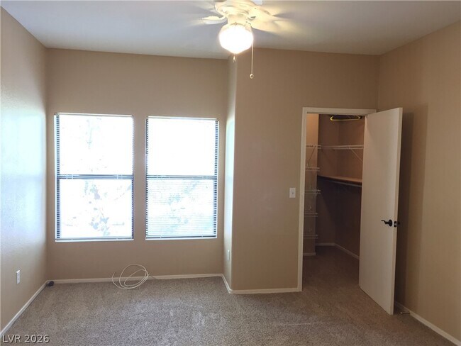 Building Photo - 8250 N Grand Canyon Dr