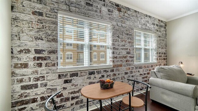 Building Photo - 1064 N Tamiami Trl