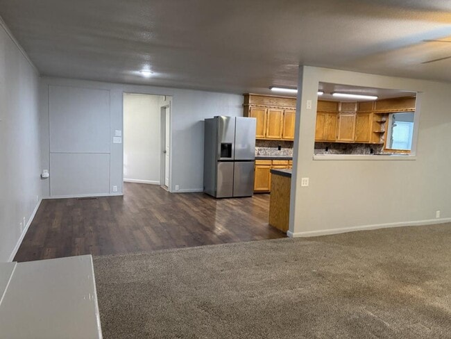 Building Photo - 17822 S Bryant Rd